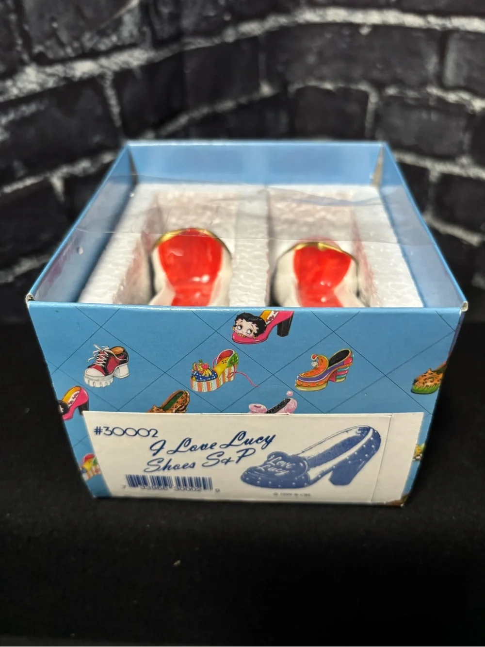 I Love Lucy Vintage High Heel Ceramic Salt & Pepper Set Vandor